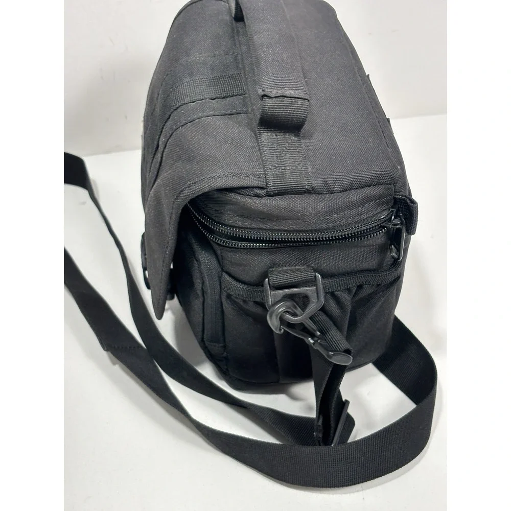 Lowepro Camera Bag Adventura 140 Black Nylon‎ Travel Adventure Padded
